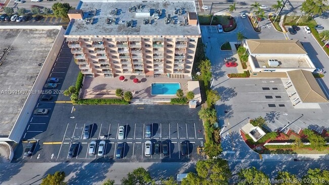 Building Photo - 2200 E Hallandale Beach Blvd Unit 605