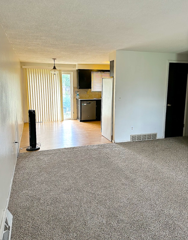 Photo - 1405 E 16th St