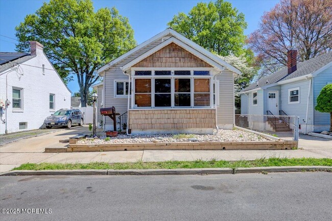Photo - 58 Arbor Ave House