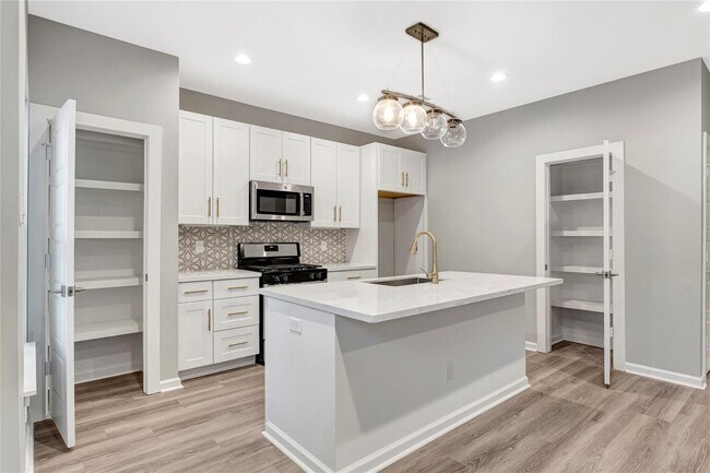 Photo - 6824 Dumble St