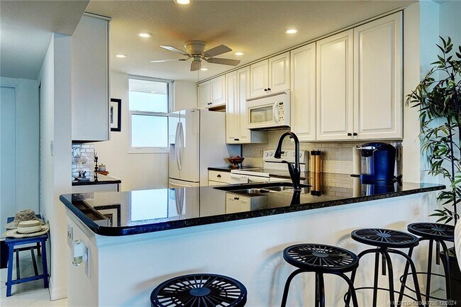 Photo - 9940 S Ocean Dr Unit 809