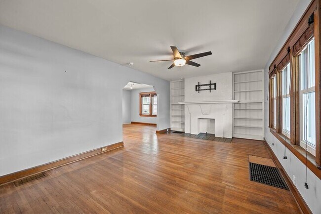 Photo - 1549 Meadow Rd