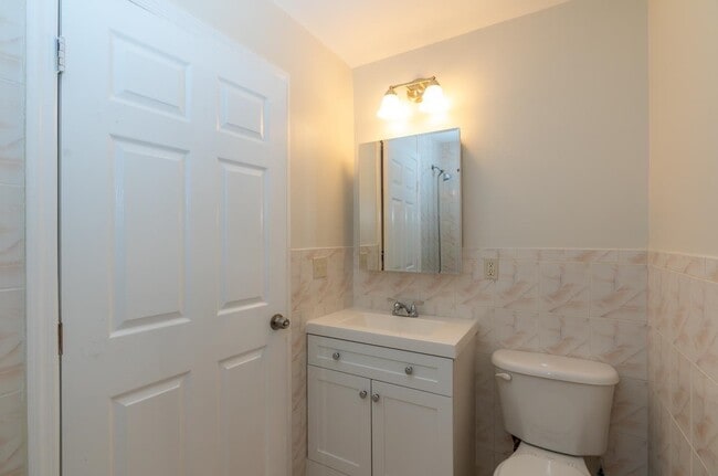 Photo - 325 Claremont Ave Unit 1