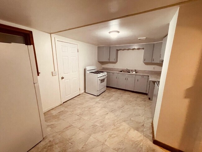 Photo - 65 N Harrison St