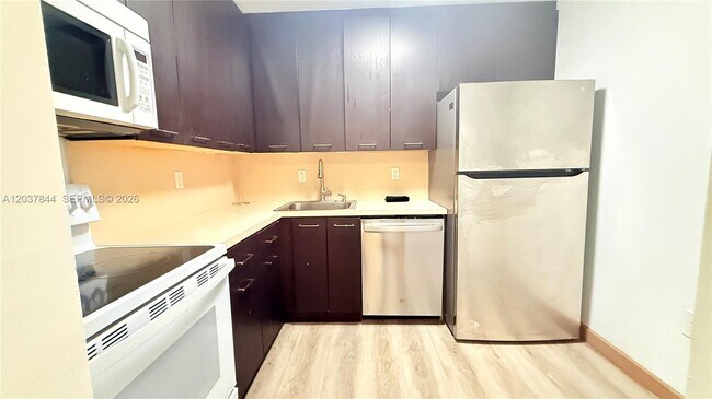 Photo - 4910 NW 79th Ave Unit 205