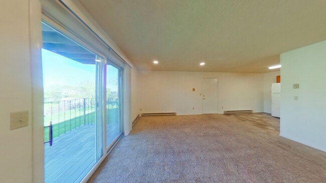 Photo - 2 Bedroom 1 Bath Centrally Located! Close to shopping and food truck court on 7th! Unit 59