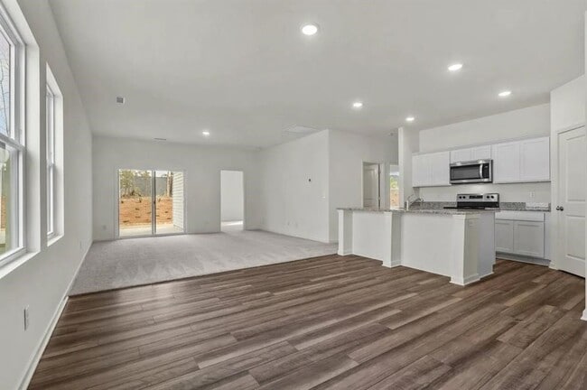 Photo - 31294 Williams Lndg St