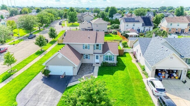 Photo - 1413 Skylark Ln