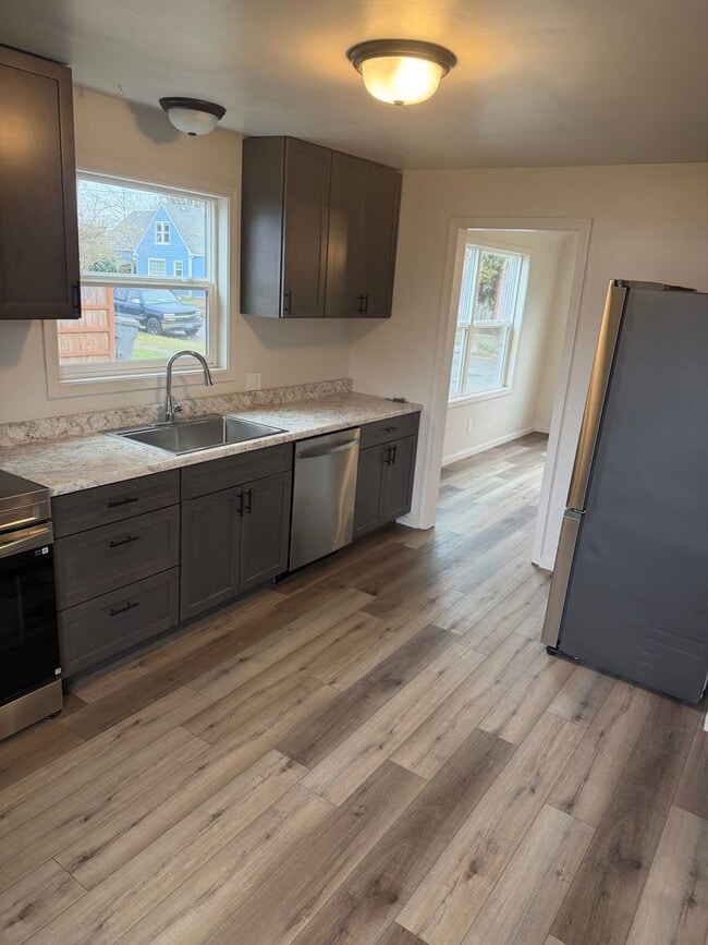 Photo - 260 E Sherman St Unit 260