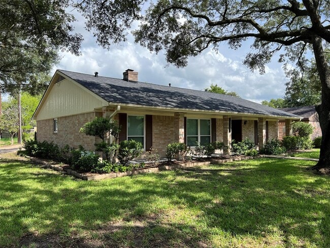 Photo - 10903 Albury Dr