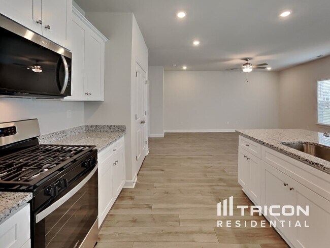 Photo - 3326 Quintana Dr