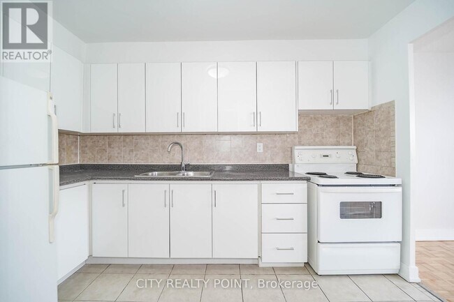 Photo - 6200 Bathurst St Unit 1004