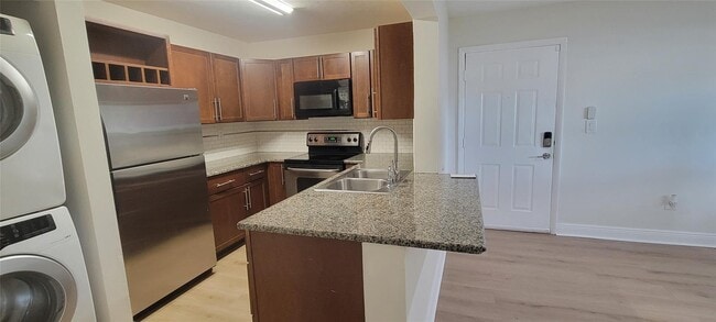 Photo - 350 Palm Cir W Unidad 104