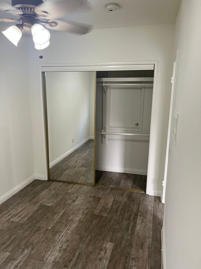 Photo - 4015 Crest Dr Unit B