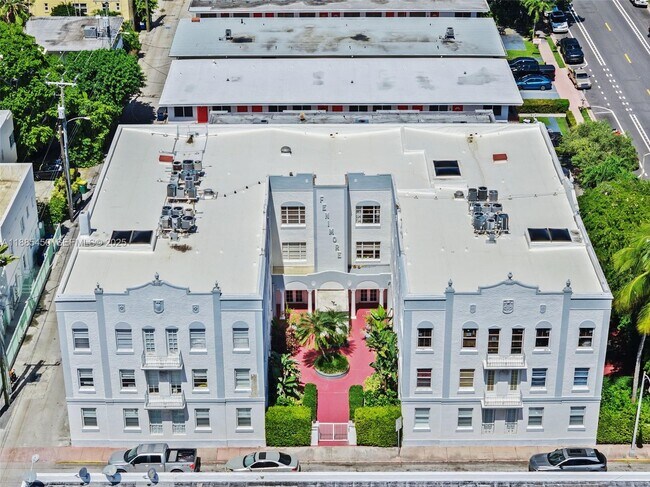 Building Photo - 1200 Euclid Ave Unit 301