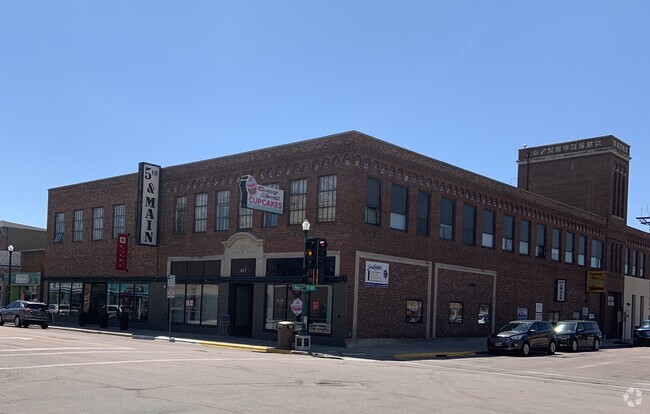 Building Photo - 5th and Main Unit 201 Rental