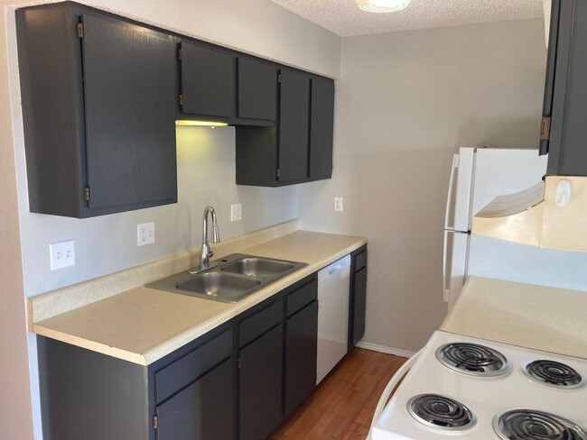 Photo - 1 Bedroom 1 Bath Ground Floor Apartment with Private Patio! Unidad 852 Hwy D #22