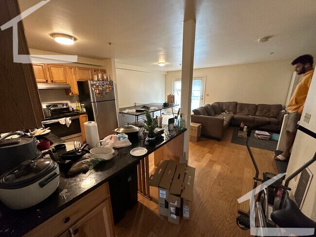 Photo - 34 Raymond St Unit A