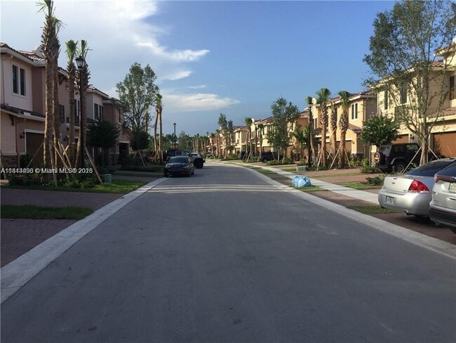 Photo - 141 SW 127th Ter Townhome