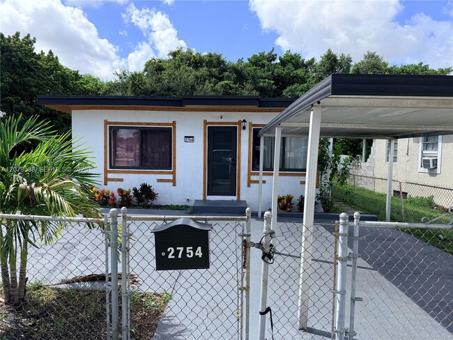 Building Photo - 2754 NW 60th St