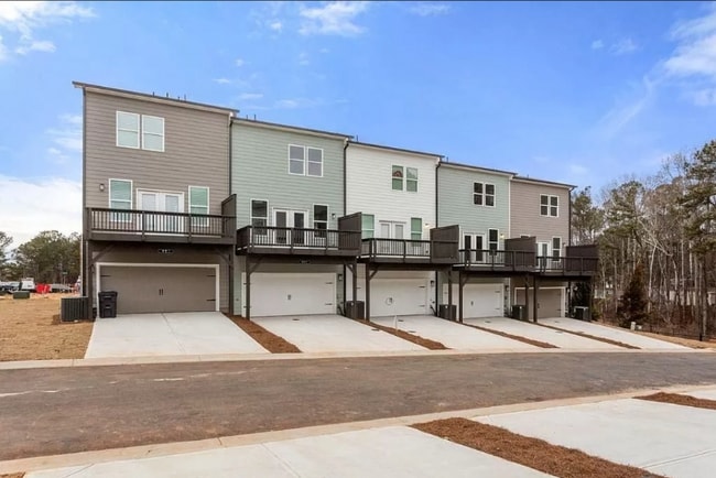 Photo - 913 Colton Dr