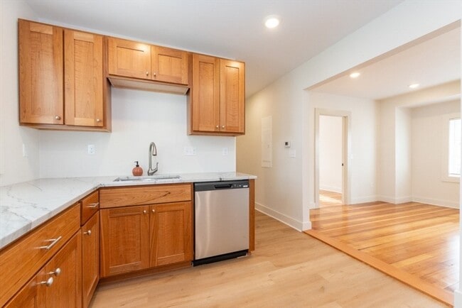 Photo - 55 Kiely Rd Unit 1