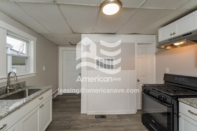 Photo - 823 Camden Ave