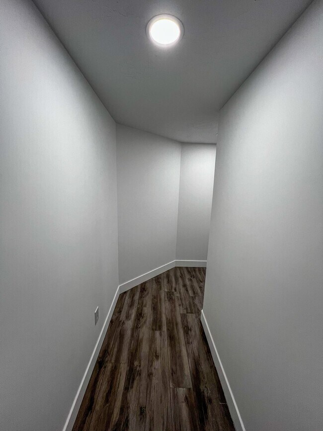 Photo - 8848 Daisy View Ln