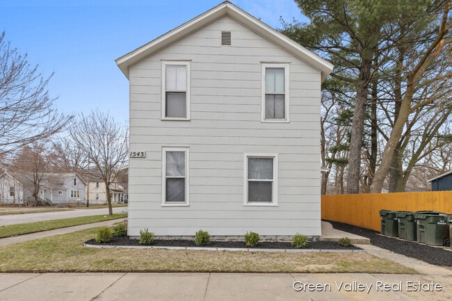 Building Photo - 1543 Beidler St Unit 4
