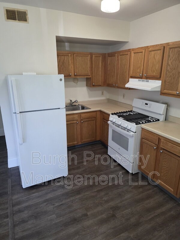 Building Photo - 1009 Penn Ave Unit #21B