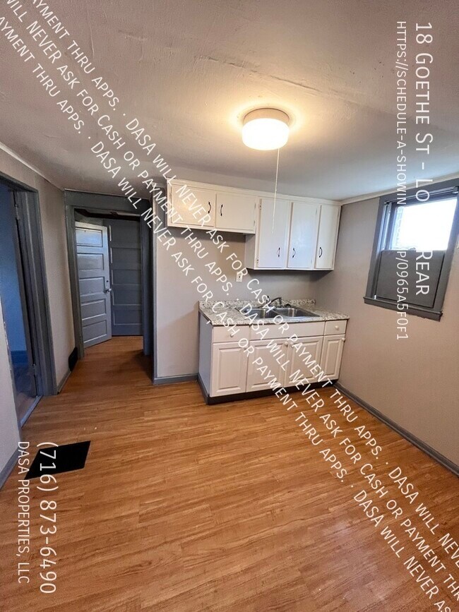 Photo - 18 Goethe St Unit Lower/Rear