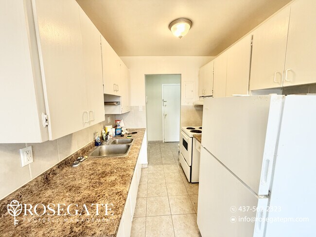 Photo - Bright 1-Bedroom Apartment in a Convenient... Unit 15