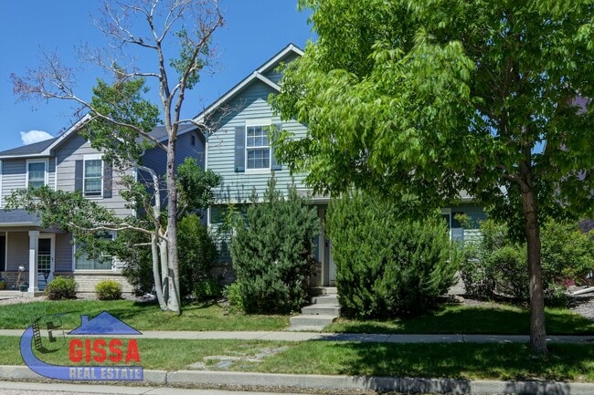 Photo - Cute home with engineered hardwood flooring throughout is available now!