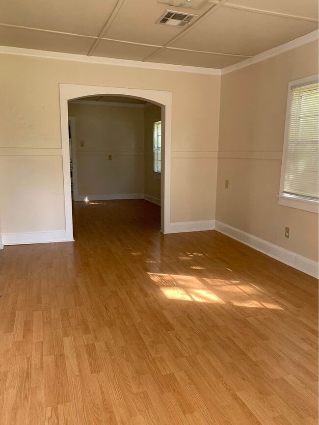 Photo - 226 Gardener St