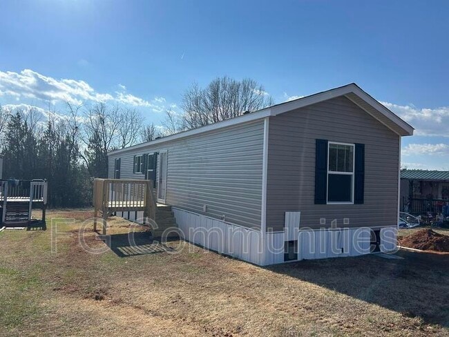 Building Photo - 66 Mt Pilot Mhp Dr