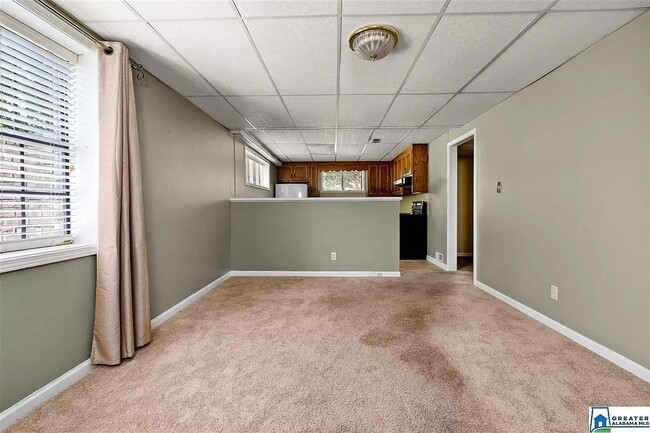 Photo - 1229 Edinborough Ln