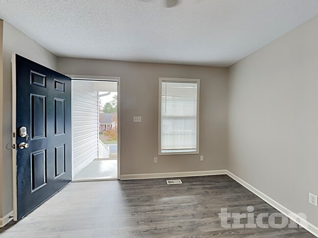 Photo - 1031 Castle Rock Ct