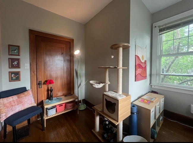 Habitación extra - 2472 Fairview Ave Unidad 2