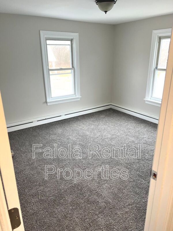 Photo - 319 Maurice St