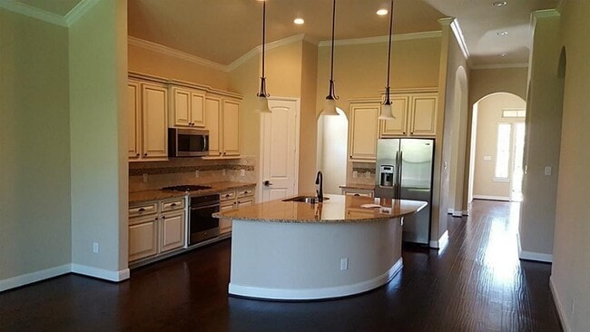 Photo - 122 Colton Ct