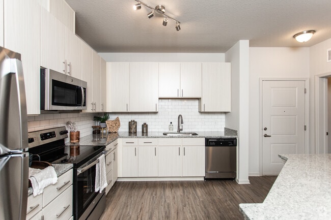 2BR, 2BA - 1,188 SF - Acadia