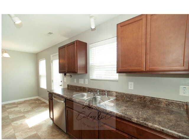 35 Michelle Ct