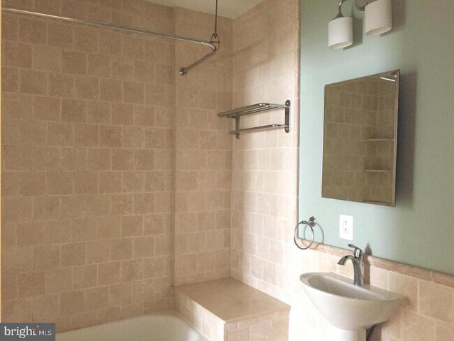 Photo - 1727 S Broad St