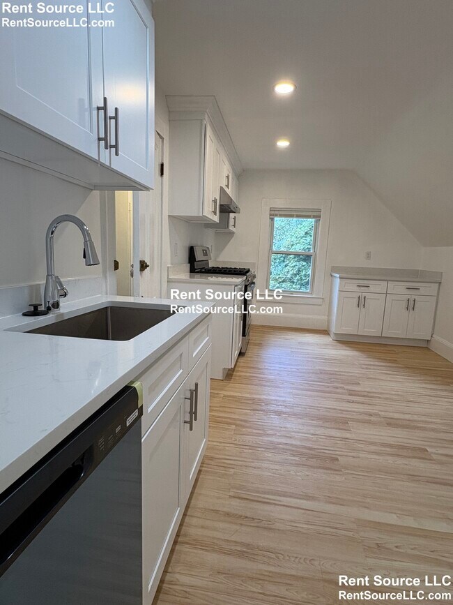 Photo - 9 Knapp St Unit 3