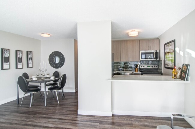 Photo - Lakefront on Washington