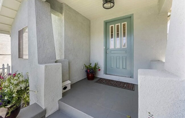 Photo - 1792 Washington Ave