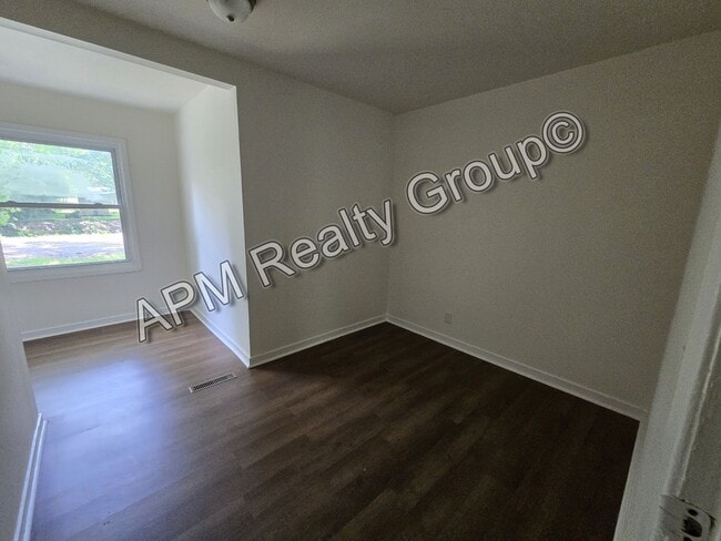 Photo - Cute 3 Bedroom 1.5 Bath