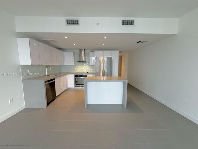 Photo - 1600 NE 1st Ave