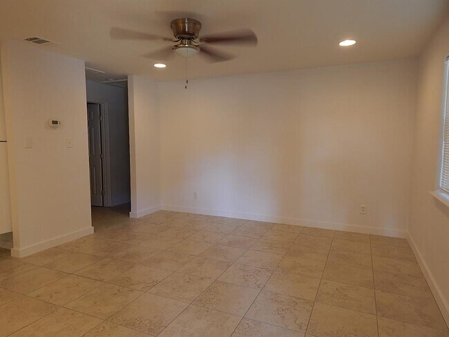 Photo - 1510 Gordon St