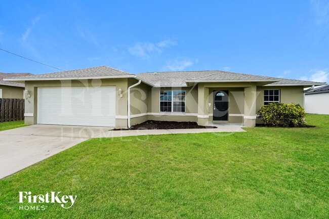 Building Photo - 2105 NW 1st Pl